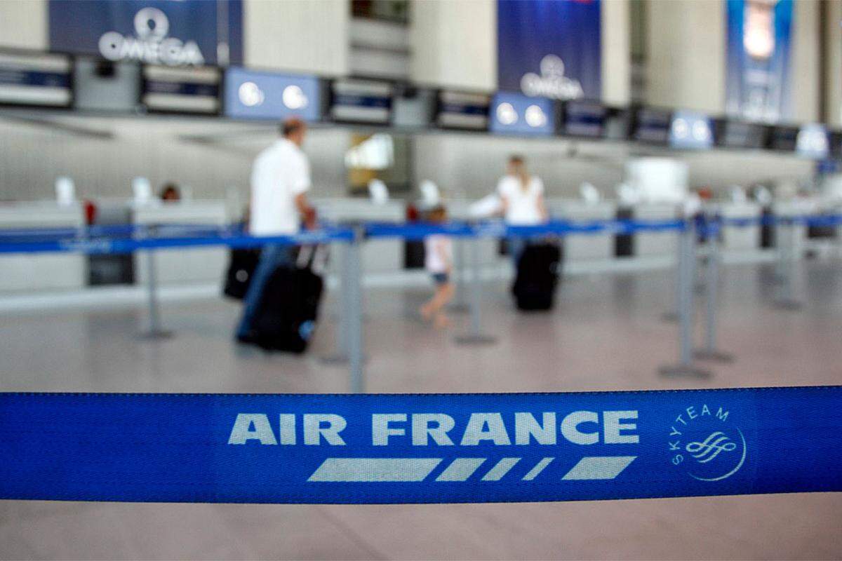 Auch die größte französische Airline befindet sich unter den unterbewerteten Aktien.  Aktie: 5,3 Euro Buchwerte/Aktie: 16,7 Euro  Kurs/Buchwert: 32 Prozent