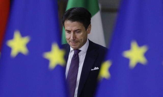 Premier Giuseppe Conte warnt vor den Folgen eines EU-Strafverfahrens wegen der hohen Verschuldung Italiens. 