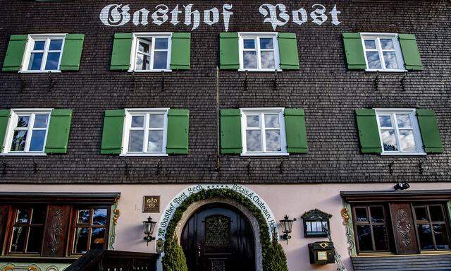 Das Hotel Post in Lech ist seit 1937 in Familienbesitz. Seit 1999 leiten es Sandra und Florian Moosbrugger.