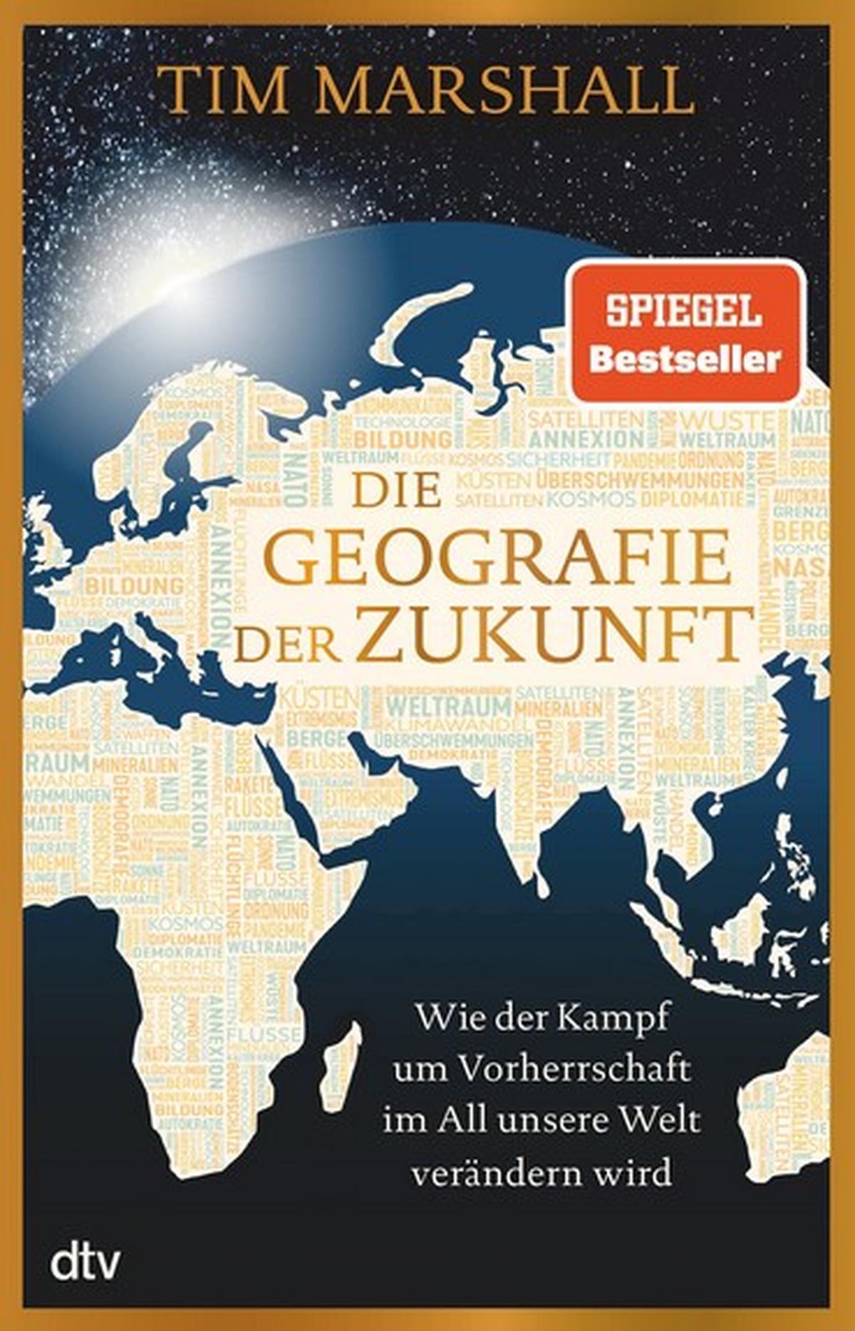 Die Geografie der Zukunft
Wie der Kampf um Vorherrschaft im All unsere Welt verändern wird
von Tim Marshall
Wenn Milliardäre ins All fliegen, macht sich ungläubiges Staunen breit: Was wollen die da oben? Dass es beim Boom der kommerziellen Raumfahrt um mehr geht als um den Spieltrieb reicher Männer, wird bei der Lektüre dieses Buches klar: Im All winken äußerst lukrative Geschäftsaussichten. Tim Marshalls Bestandsaufnahme gibt einen erhellenden Überblick über viele aktuelle Projekte. Nüchtern wägt er die Chancen und Risiken der Weltraumaktivitäten von Staaten und Unternehmen ab. Angesichts von Militarisierung und Kommerzialisierung wirkt sein Ruf nach Kooperation im All fast romantisch.