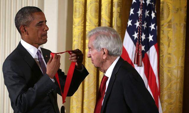 2014 wurde Larry McMurtry die  National Humanities Medal überreicht