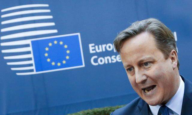 Britain´s Prime Minister David Cameron arrives at a European Union leaders summit in Brussels