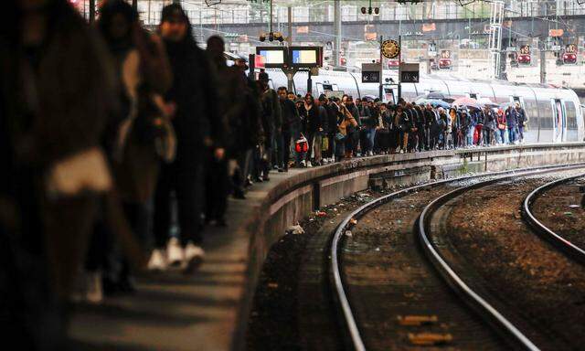 Zug- bzw. Metro-Fahrten sind in Frankreich und vor allem in der Hauptstadt Paris derzeit eine schwer planbare Angelegenheit.