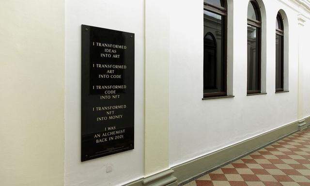 „The Alchemist Epitaph“ von Guido Kucsko ist im Museum Francisco Carolinum zu sehen.