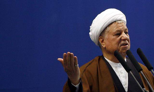 Akbar Hashemi Rafsanjani hat erstmals eingeräumt, dass das Mullah-Regmie den Bau einer Atombome erwogen hat.