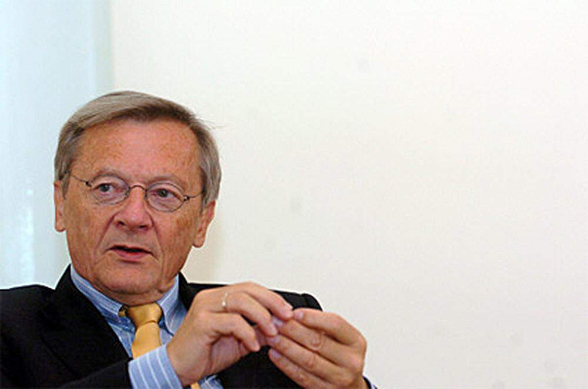 Immer wieder wurde auch der ehemalige Bundeskanzler Wolfgang Schüssel als Kandidat ins Spiel gebracht. Schüssel ist aber derzeit nicht für den Posten eines EU-Kommissars, sondern als „EU-Ratspräsident“ im Gespräch.
