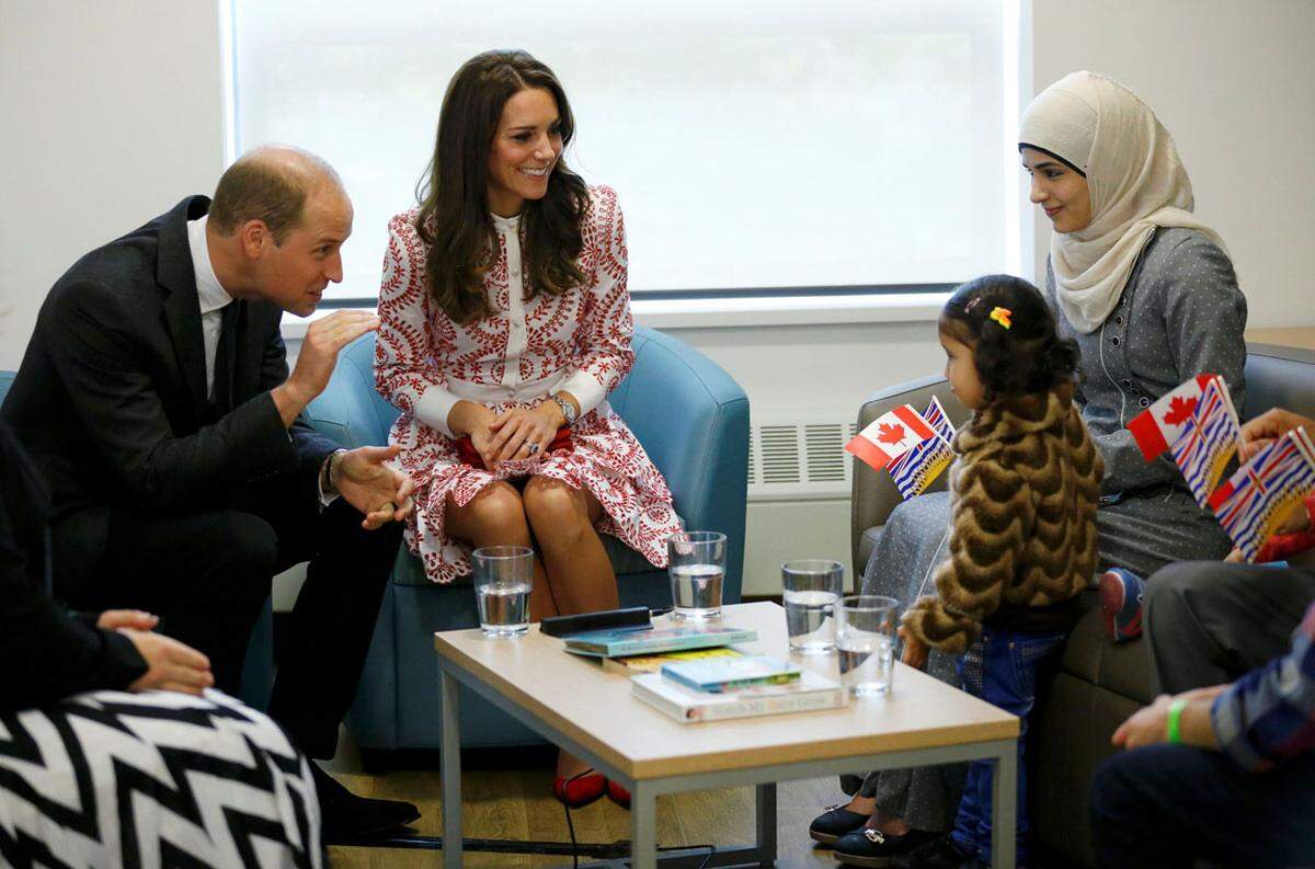 Prinz William und Catherine bei einem Treffen mit syrischen Flüchtlingen in British Columbia.