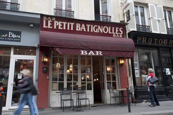 Französische Medien berichteten, dass Magnotta zuvor auch in dieser Bar gesehen wurde.