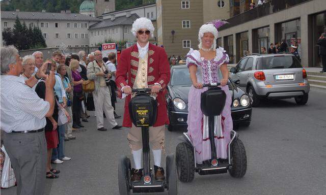 Mozart-Darsteller mit Segway