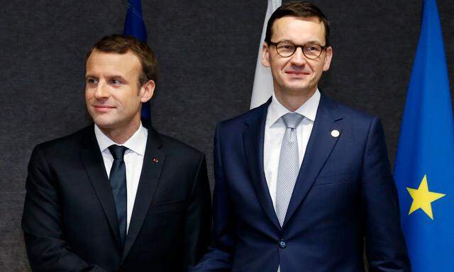 Von Frankreichs Staatschef Emmanuel Macron (li.) kann der neue polnische Premier Mateusz Morawiecki keine Hilfe erwarten.