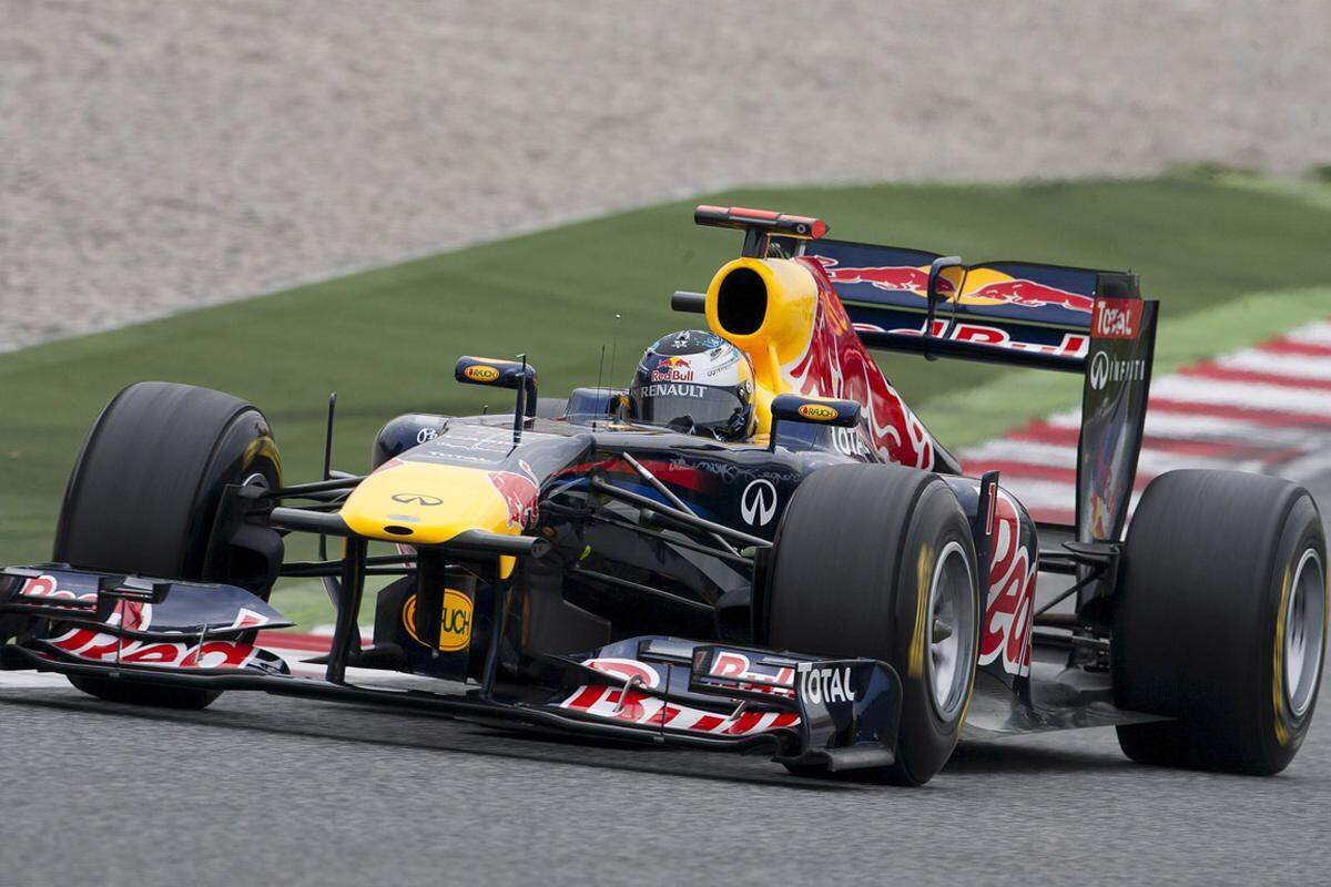 Teamchef: Christian Horner (GBR)  Hauptquartier: Milton Keynes/England  Debütsaison: 2005  Chassis: RB7  Motor: Renault RS27-2011  Grand-Prix-Teilnahmen: 107  Siege: 15  Größte Erfolge: Fahrer- und Konstrukteurs-Weltmeister 2010  Alle Angaben: Stand vor der Saison 2011