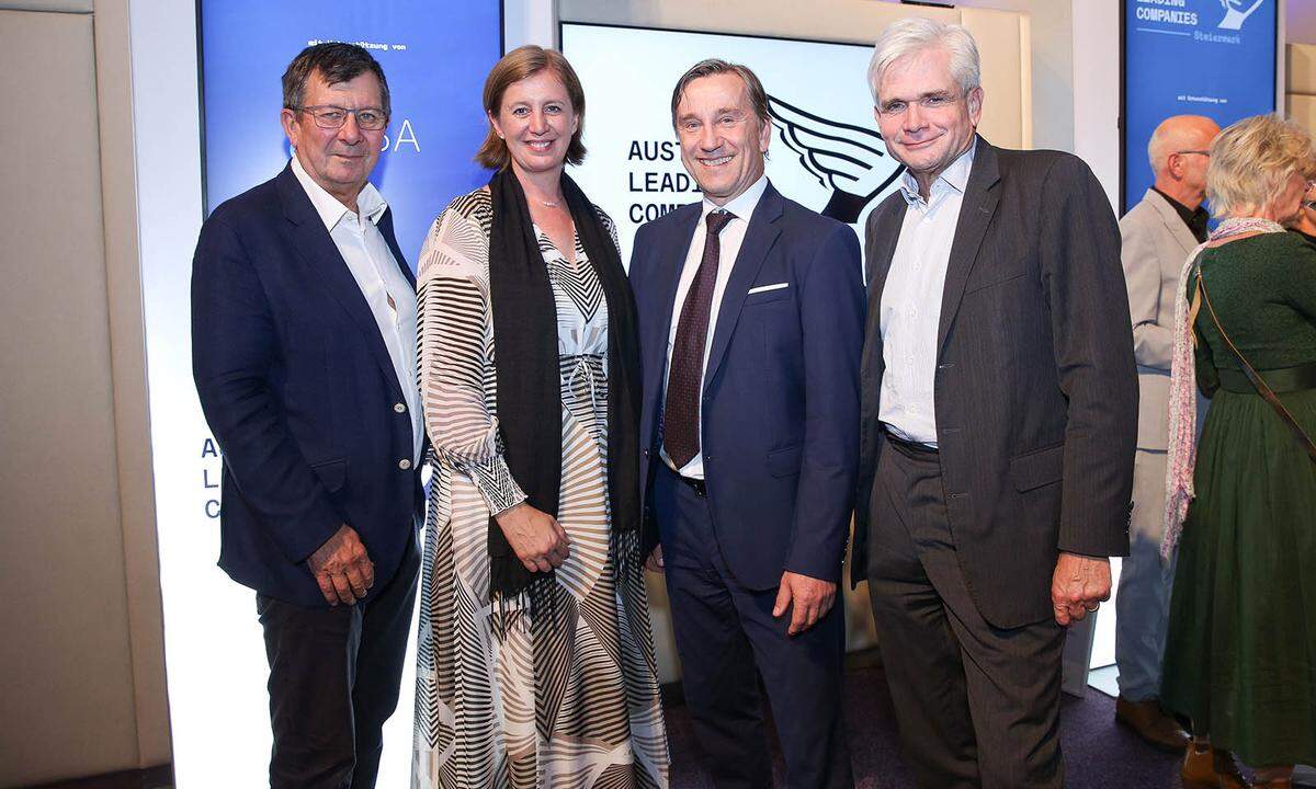 EOS-Invest Ernst Wustinger, Landesrätin Barbara Eibinger Miedl, PwC Partner Peter Hadl und Steiermärkische Sparkasse-Vorstand Georg Bucher (v. l.)