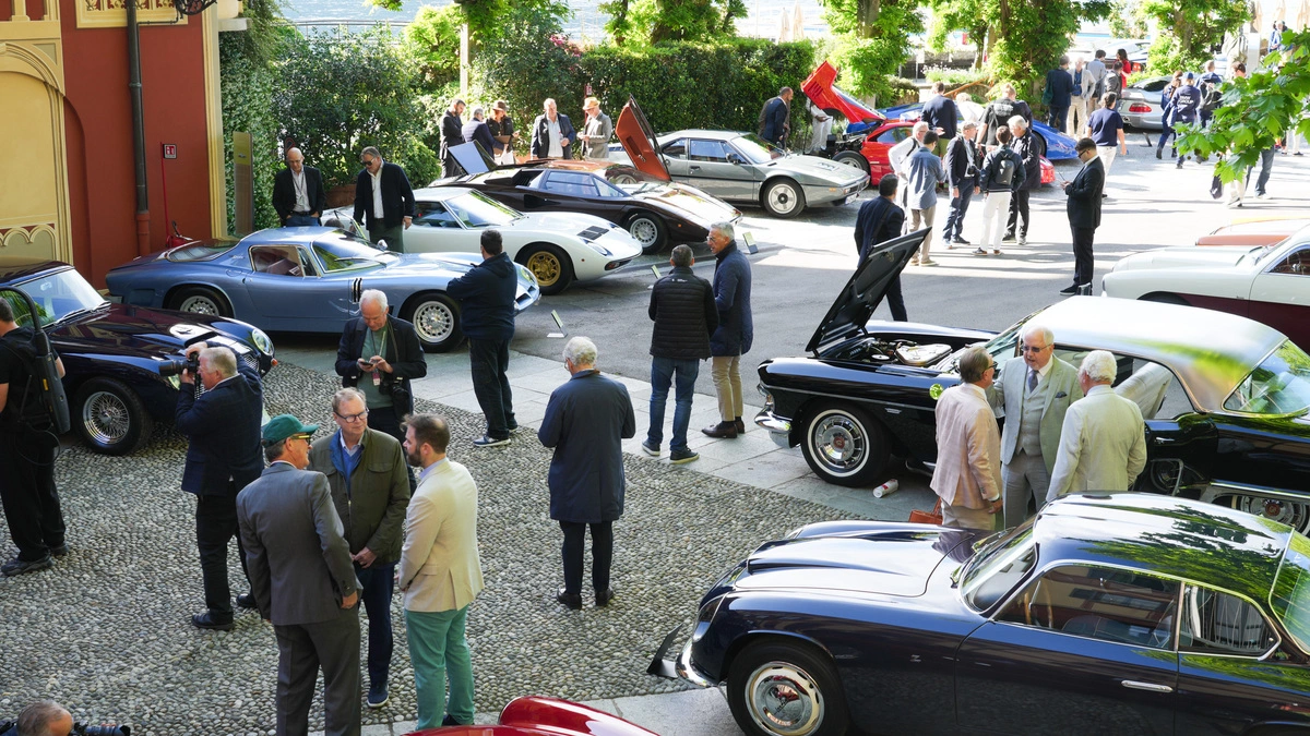 Villa-d-Este-Die-Troph-enschau-der-Automobilisten-premium-