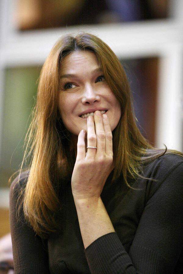 Frankreichs Ex-First-Lady Carla Bruni hat ebenfalls eine Doppelgängerin.