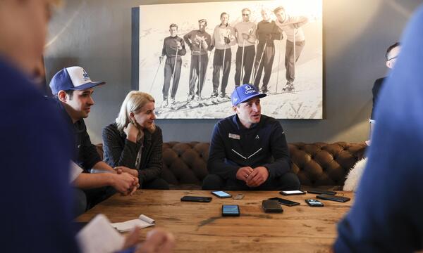 Olympia-Held, Vorbild und Berater: Matthias Mayer in Kitzbühel. 