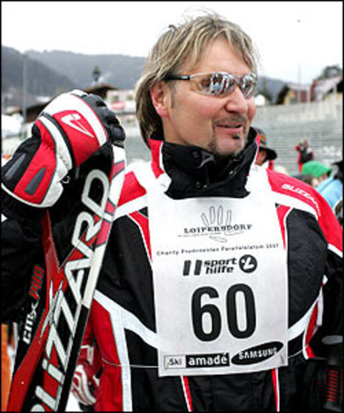 Als siegreiches Team mit den ausgeglichensten Zeiten ging nach acht Läufen das Quartett der Österreichischen Nationalbank hervor. Schlagerstar Nik P. (Bild) gewann die Einzelwertung.