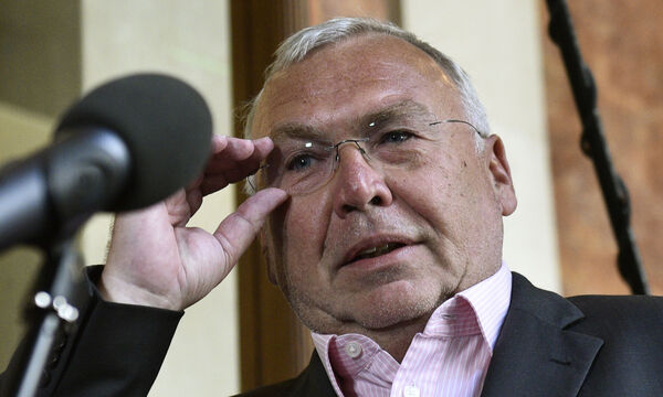 „Da werden triefende Unwahrheiten verbreitet. Anlass für ein mediales Kesseltreiben gegen mich“, sagt Alfred Gusenbauer. 