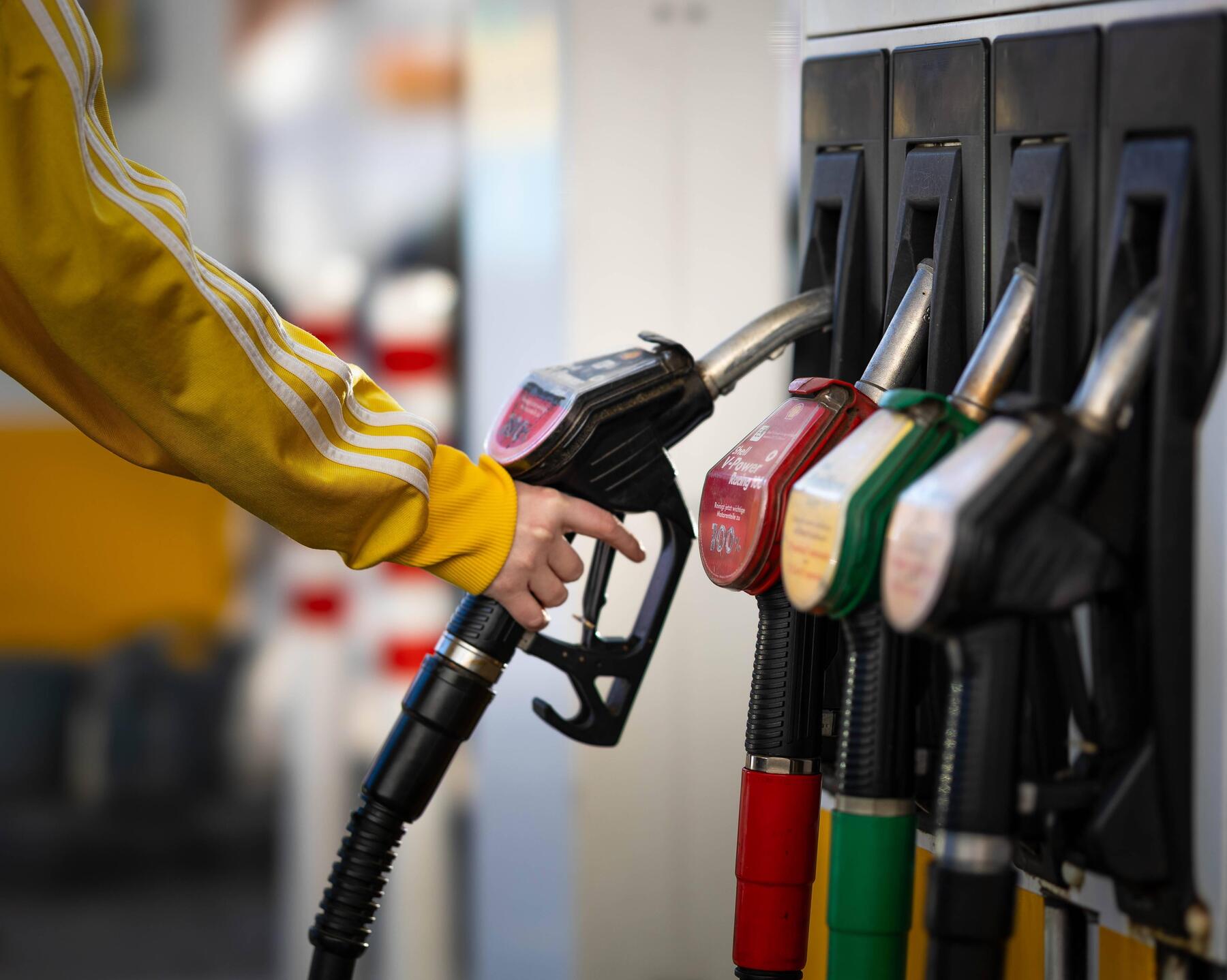 Enilive Acquires Service Station Network with Austrian Locations