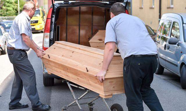 OBEROeSTERREICH: MORD UND SELBSTMORD IN LINZ-URFAHR