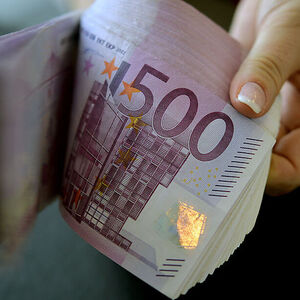 ARCHIVBILD: THEMENBILD: 500-EURO-GELDSCHEINE