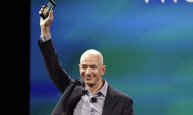 Jeff Bezos zeigt seinen neuesten Coup, das Smartphone namens 