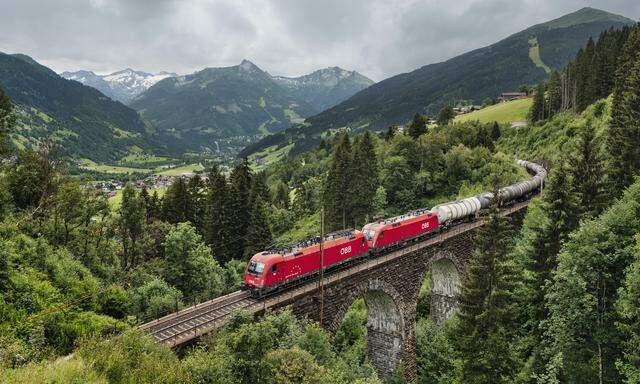 Österreich ist ein wichtiger Bestandteil des transeuropäischen Verkehrsnetzes (Bild: Tauernbahn im Gasteinertal in Salzburg).