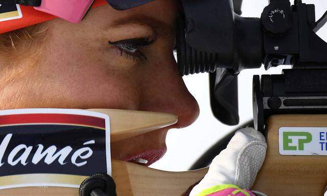Extremer Ruhepuls, geschulter Blick, dann der Schuss – die hohe Kunst des Biathlons. 