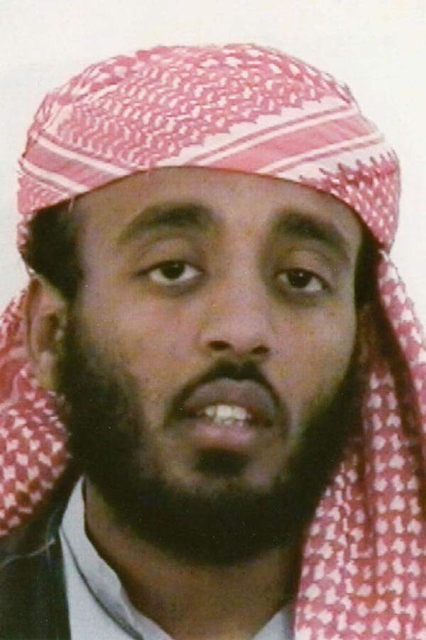 Der Jemenit Ramzi Binalshibh wohnte in Hamburg zusammen mit Mohammed Atta, dem Anführer der Todespiloten vom 11. September. Er soll einer seiner engsten Vertrauten gewesen sein. In der Hamburger Terrorzelle soll Binalshibh als Organisator und "Bankier" fungiert haben.