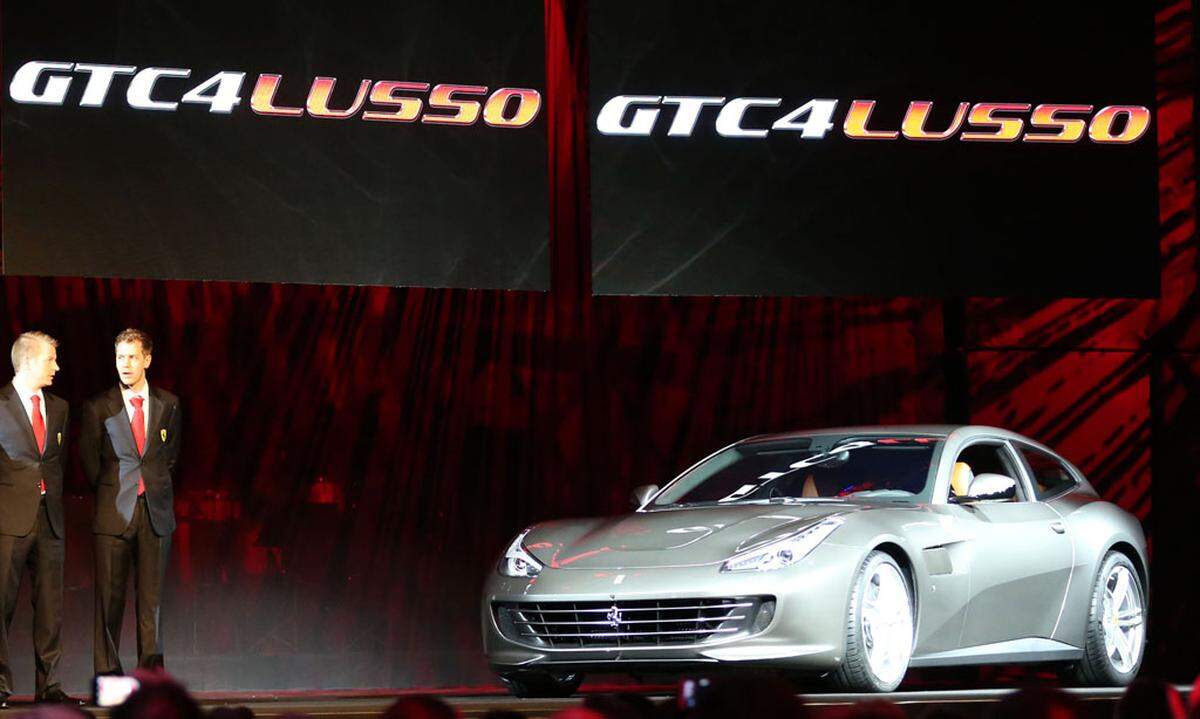 Bei Ferrari löst der GTC4 Lusso den Ferrari FF ab. Der FF ist das derzeit am längsten dienende Modell. Der GTC4 Lusso wird - wie auch der FF - ein Viersitzer sein, genauer ein 2+2-Sitzer und ist der Ferrari, der einem Familienauto noch am nächsten kommt.