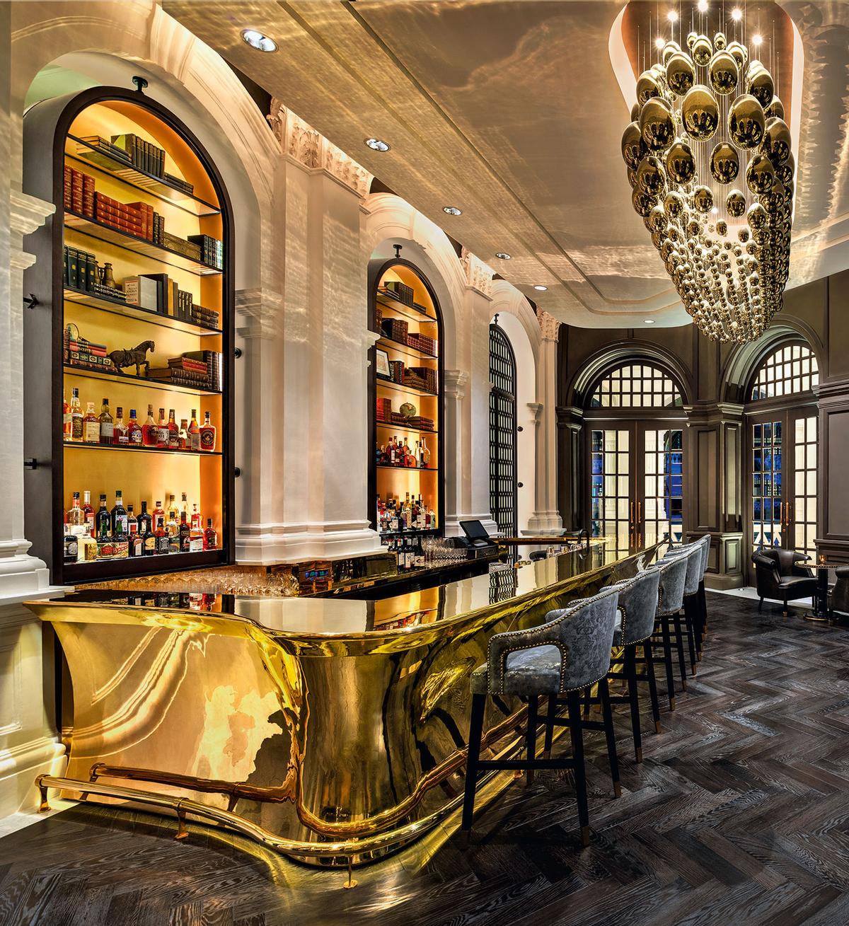 In der neu gestalteten Writers Bar können auch Nicht-Hotelgäste Cocktailkreationen zu Ehren von Literaten verkosten.
