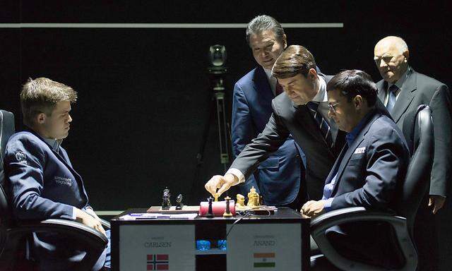 Magnus Carlsen gegen Viswanathan Anand