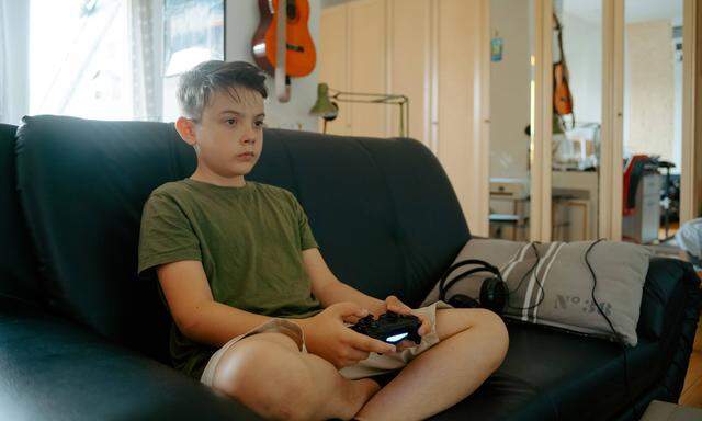 Eltern sehen es oft ungern, wenn ihre Kinder viele Videospiele spielen.