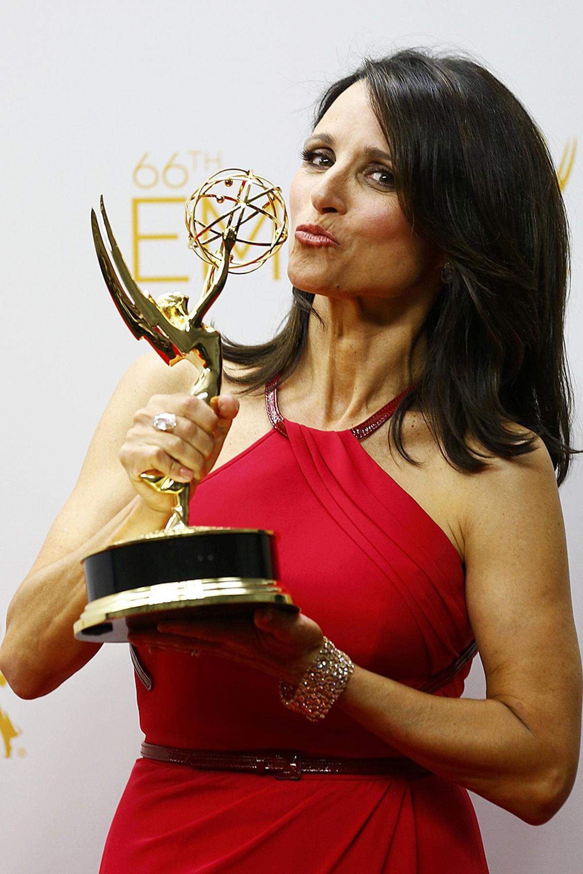 Julia Louis-Dreyfus holte für ihre Darstellung der Vizepräsidentin in "Veep" den Emmy für die beste Hauptdarstellerin in einer Komödie.