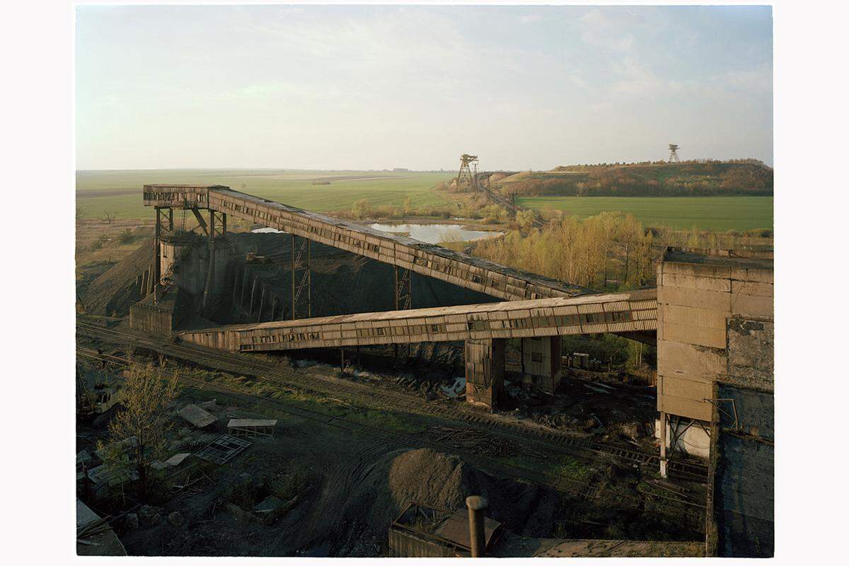 Anatoliy Babiychuk setzt mit dem Leben seines Vaters auseinander: Dieser war Bergarbeiter und hat 40 Jahre in einem ukrainischen Braunkohlebergwerk gearbeitet.  Anatoliy Babiychuk, Bergwerk, 2008-2010 (c) Anatoliy Babiychuk