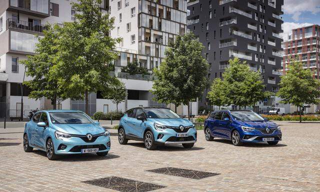 Die neuen Renault-E-Tech-Hybrid-Modelle: der Clio, der Capture und der Mégane (v. l.).
