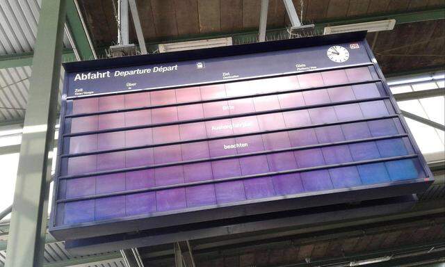 Bilder des Tages WannaCry Weltweite Cyber Attacke trifft auch Deutsche Bahn Bilder vom Hauptbahnho