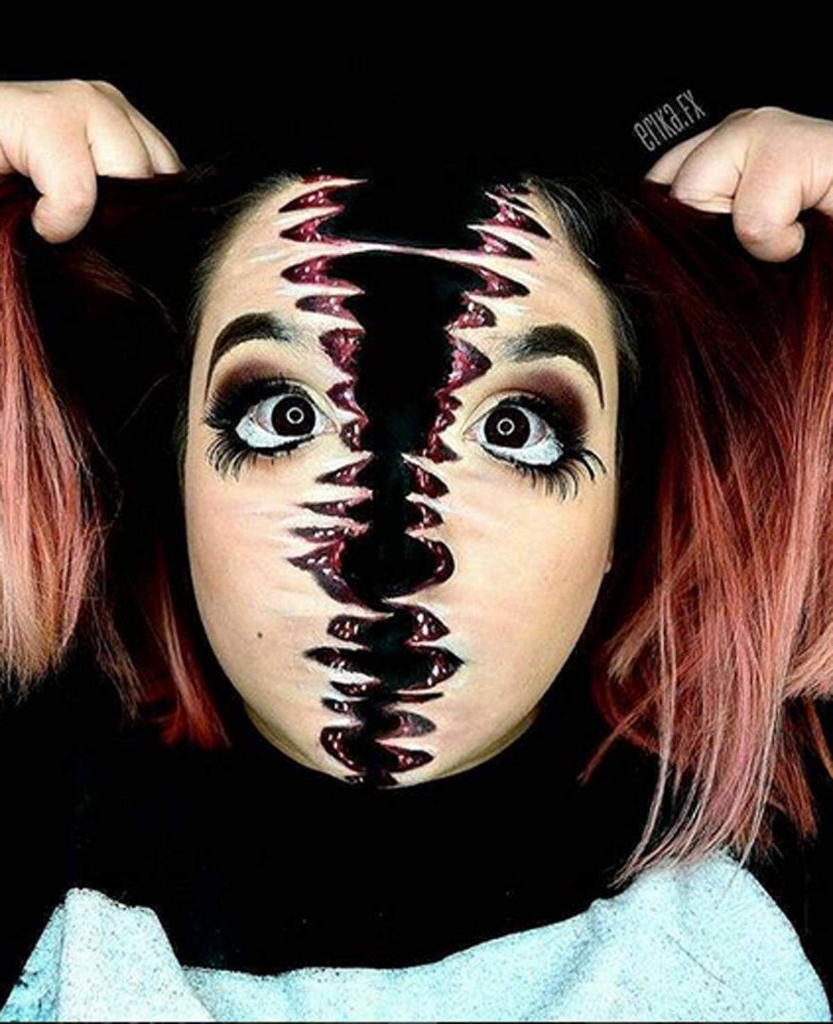 Makeup-Artist Erika Galloza zerreißt ihr Halloween-Model. 
