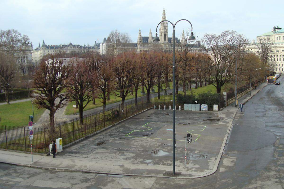 Blick auf den Ballhausplatz vor den Bauarbeiten im vergangenen Februar.