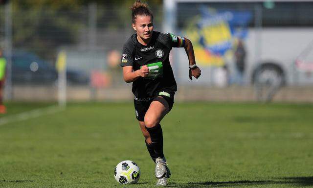 Vor zwei Jahren wechselte Annabel Schasching von St. Pölten zu Sturm Graz und reifte zur Leistungsträgerin.