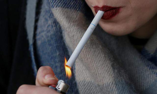 Der Staat raucht kräftig mit: Im Vorjahr flossen 1,9 Mrd. Euro Tabaksteuer ins Budget. 