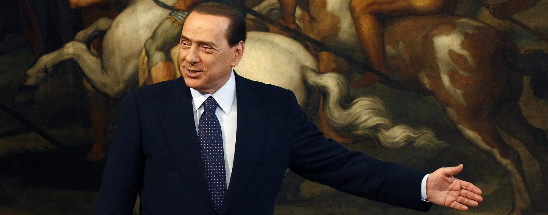 Berlusconi 2010 bei einer Pressekonfernz im Palazzo Chigi, dem Amtssitz des italienischen Ministerpräsidenten.