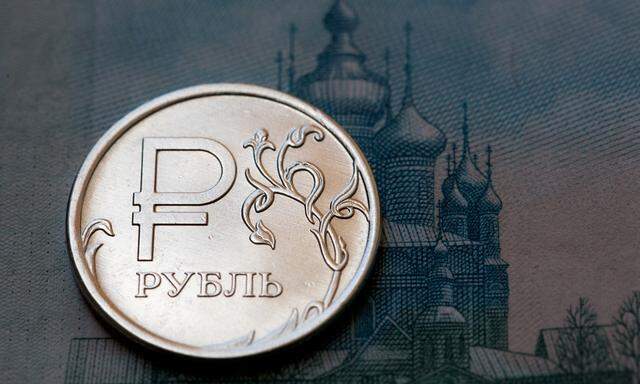 Russia´s Central Bank As Russian Stocks Retreat
