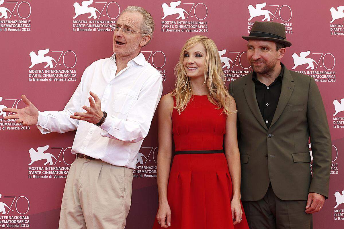 Am Dienstag war "Still Life" von Regisseur Uberto Pasolini zu sehen, der mit den Schauspielern Joanne Froggatt (bekannt aus "Downton Abbey") und Eddie Marsan auf dem roten Teppich posierte.