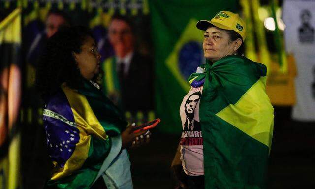 Eine enttäuschte Wählerin von Amtsinhaber Bolsonaro. Dieser muss am 30. Oktober in die Stichwahl.