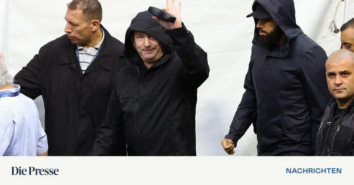 Argentine President Miley presents a major reform package