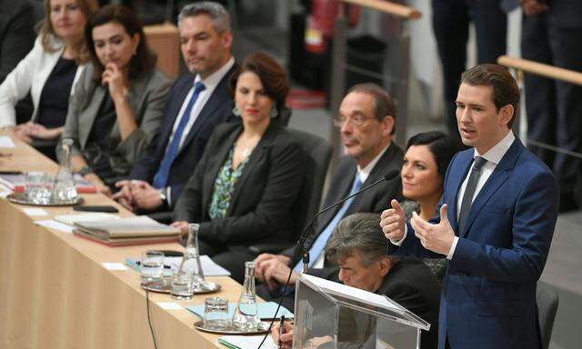 Bundeskanzler Sebastian Kurz gibt im Parlament seine Regierungserklärung ab