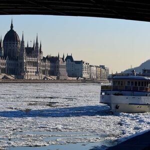  Das Klima könnte in Ungarn (Foto: Budapest) für NGOs schon bald frostiger werden.