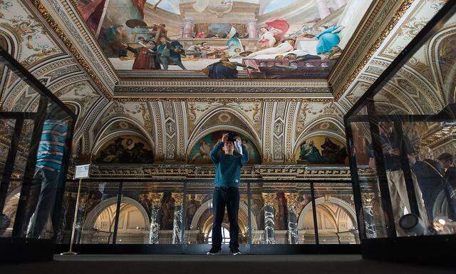 Stairway to Klimt at Vienna Kunsthistorisches Museum