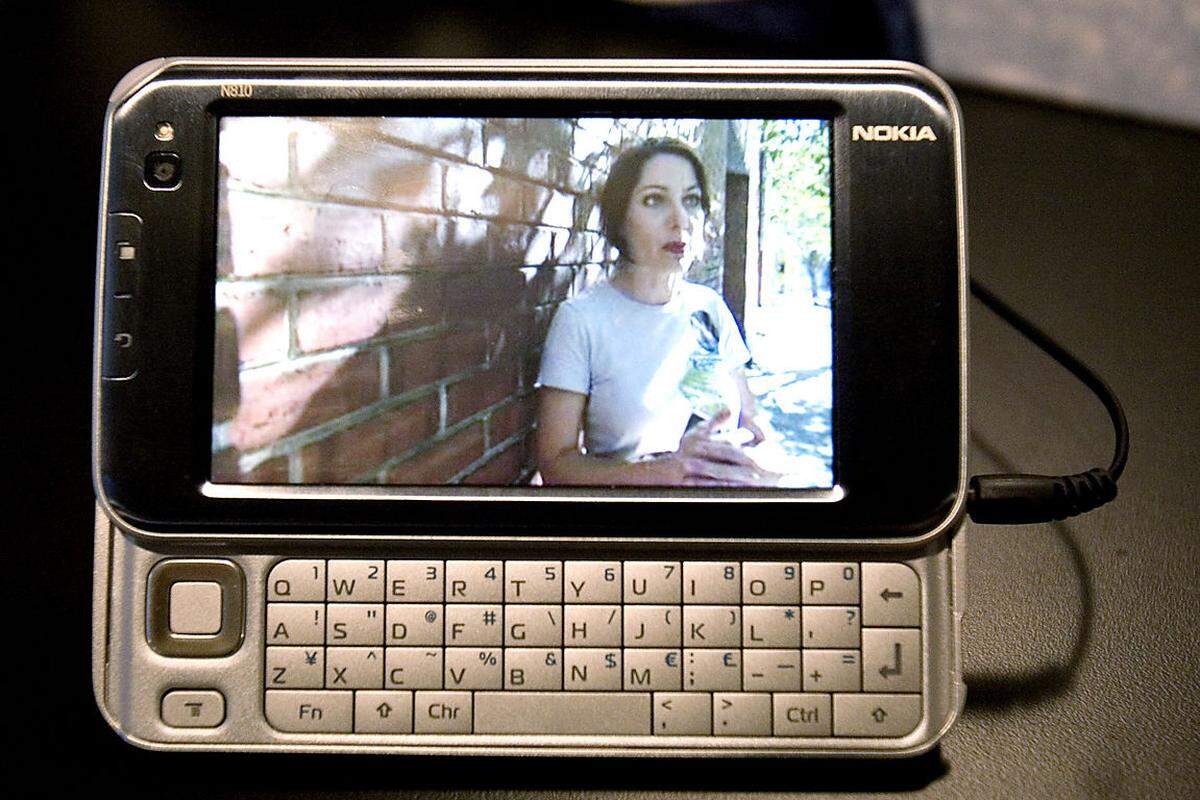 Das N810 zielte laut Nokia auf den iPod Touch von Apple ab und war besonders für das Internetsurfen gedacht.
