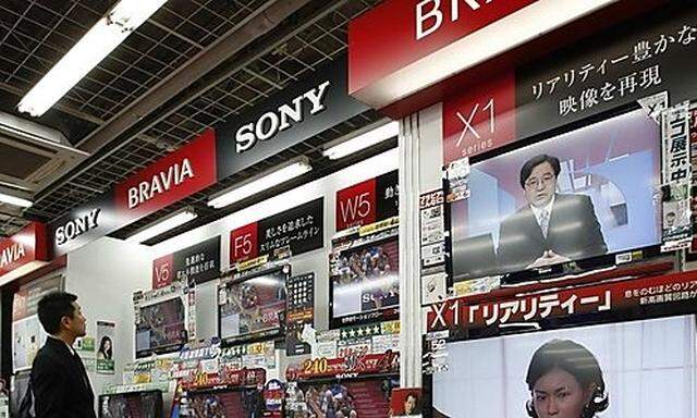 Sonys TV sets are displayed at an electronic shop in Tokyos TV sets are displayed at an electronic shop in Tokyo